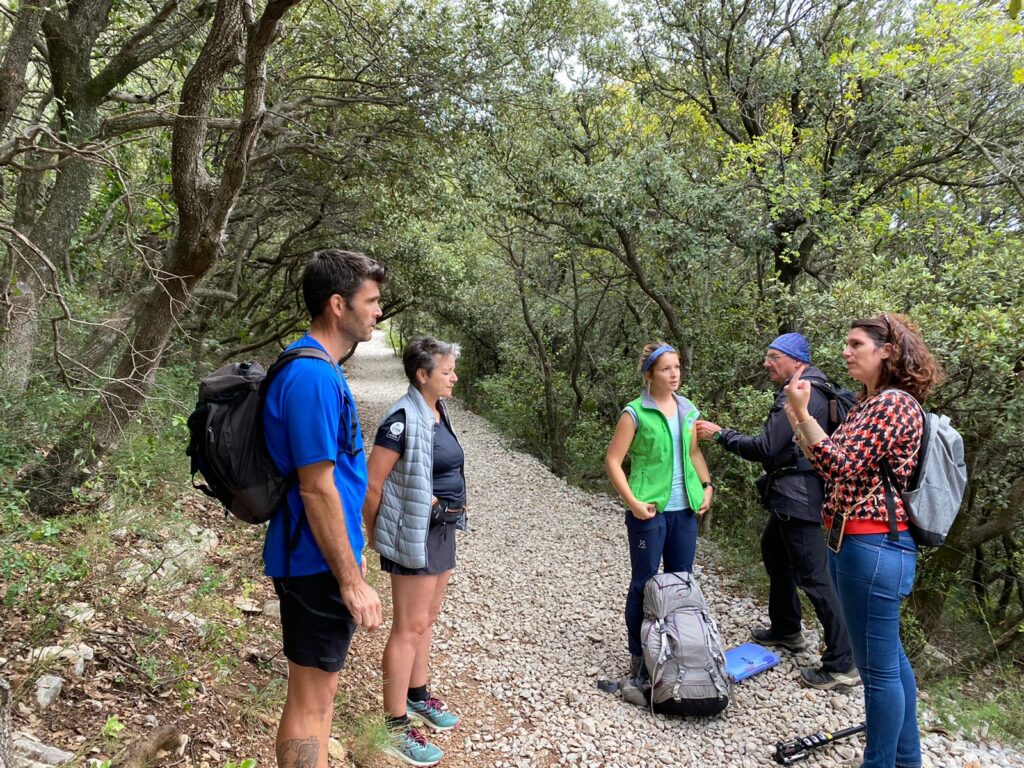 Randonnée et reportage TV au Pic Saint Loup dans la montée