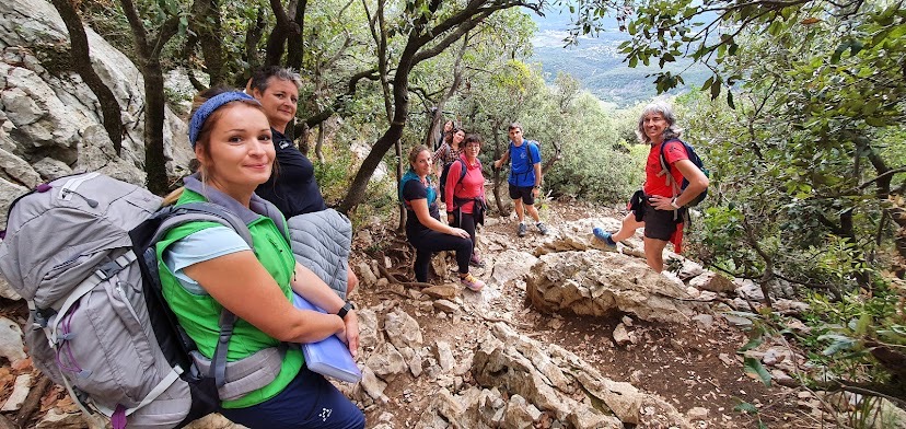 Randonnée reportage TV au Pic St Loup toute l'équipe