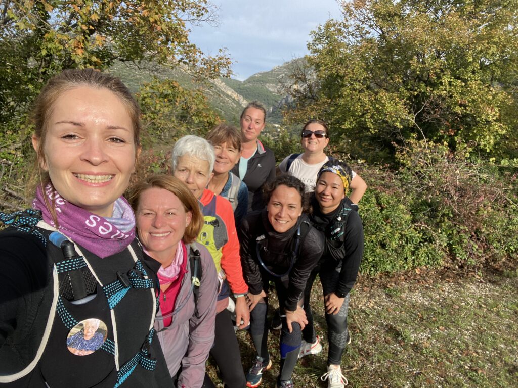 Séjour sport Drôme session trail photo de groupe
